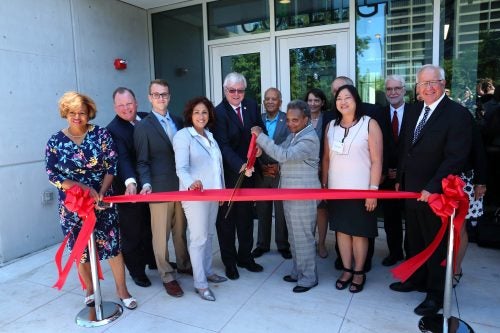 Mayor Lori Lightfoot at ribbon cutting ceremony